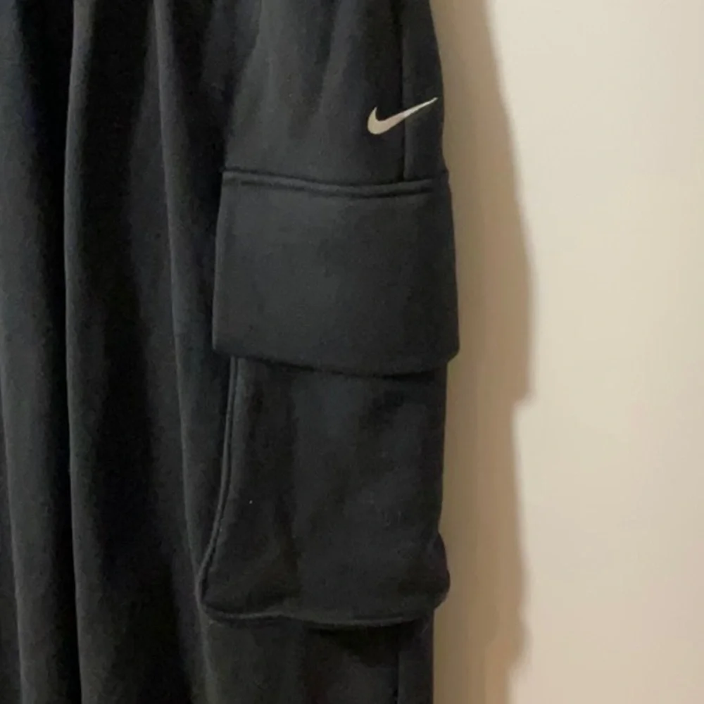 Nike Men's Black Cargo Pants